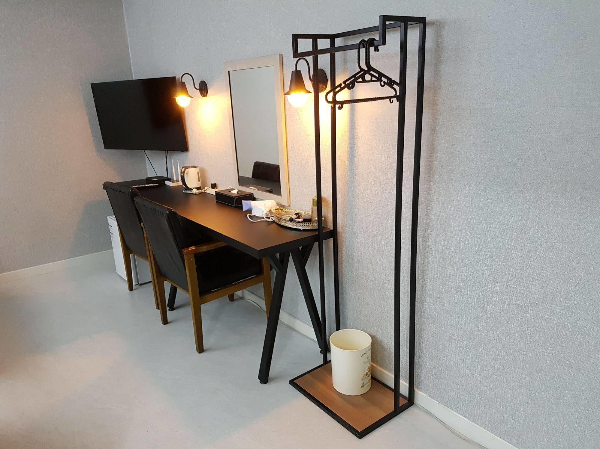 New Boolim Tourist Hotel โซล ภายนอก รูปภาพ